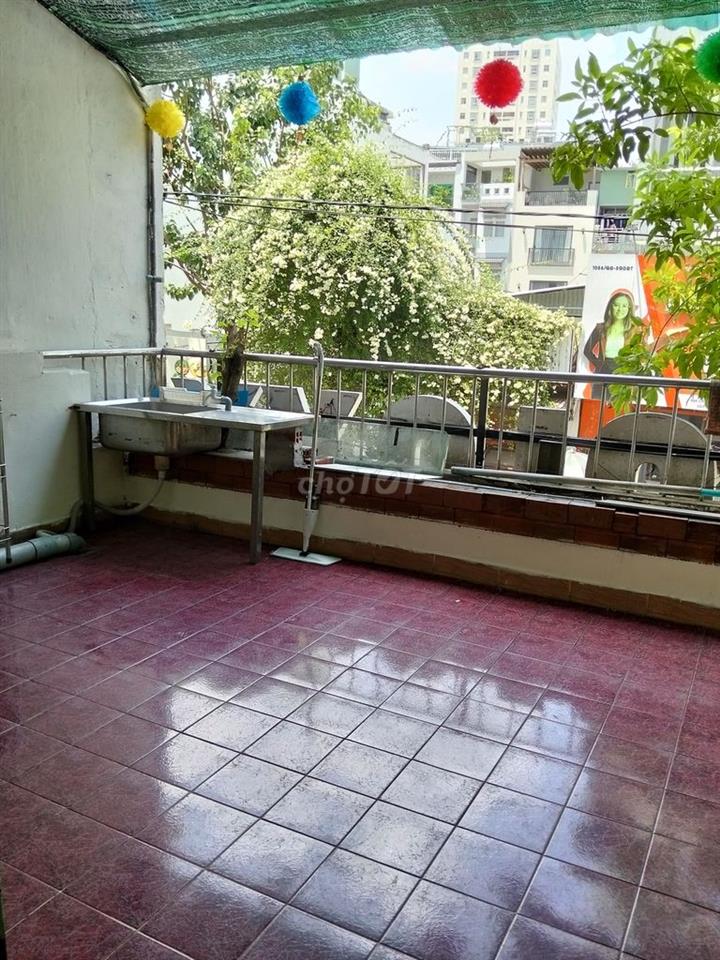 Cho thuê phòng rộng giá rẻ 