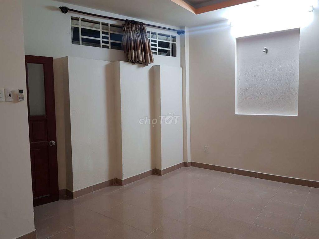 PHÒNG TRỌ 20M2 ĐƯỜNG THÍCH QUẢNG ĐỨC, PHƯỜNG ĐỨC NHUẬN