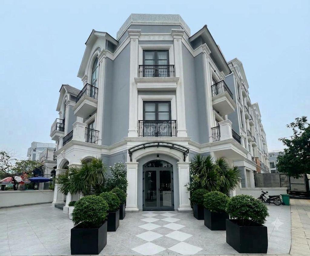 Cho thuê tầng 2, tầng 3 khu Manhatta Vinhome Grand Park Quận 9