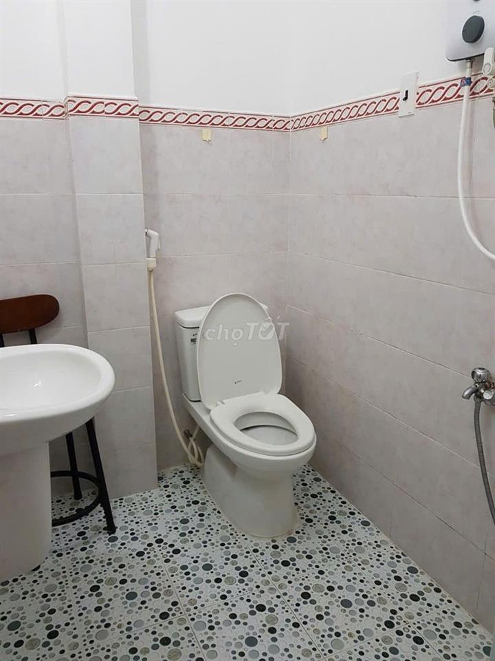 Cho thuê nhà nguyên căn hẻm 194 Võ Văn Tần P. Bàn Cờ (Q3 cũ) TPHCM