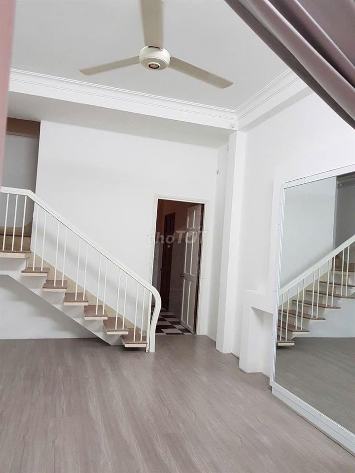 Cho thuê nhà nguyên căn hẻm 194 Võ Văn Tần P. Bàn Cờ (Q3 cũ) TPHCM