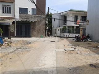 cần bán gấp góc kiệt oto 