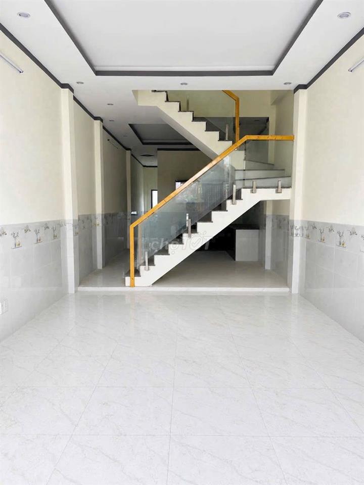 BÁN NHÀ NGAY NGÃ TƯ BẾN CÁ, CHỦ NGỢP CẦN TIỀN BÁN GẤP