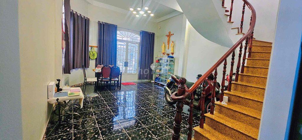 Cho Thuê Nhà Nguyên Căn Hẻm Oto
