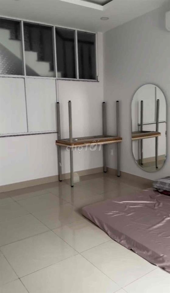 phòng mới giờ giấc tự do