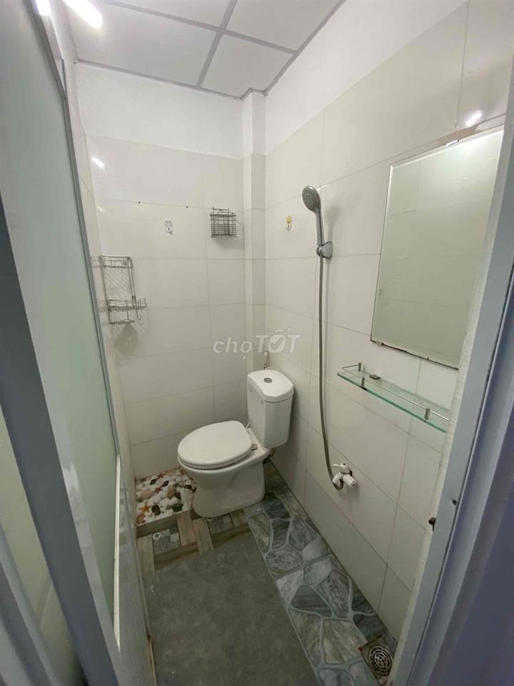 PHÒNG TRỆT GÁC CAO SẴN NỘI THẤT CHÍNH CHỦ