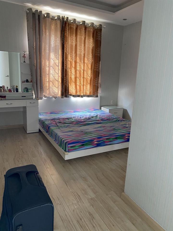 CHO THUÊ CĂN HỘ THE FLEMINGTON QUẬN 11 – 100M² (3PN - 2WC) – GIÁ 15TR