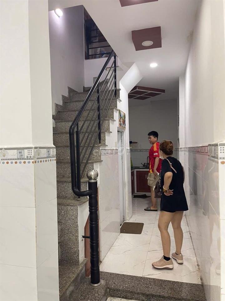 Cho thuê nhà hẻm 6m