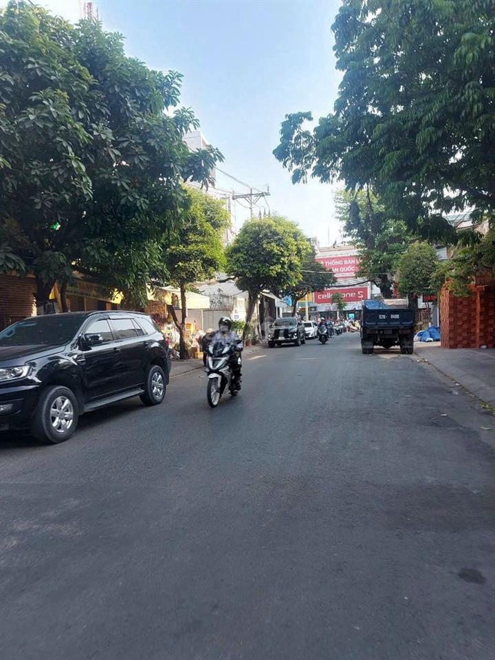 Cho thuê nhà mặt tiền mới Thân Nhân Trung