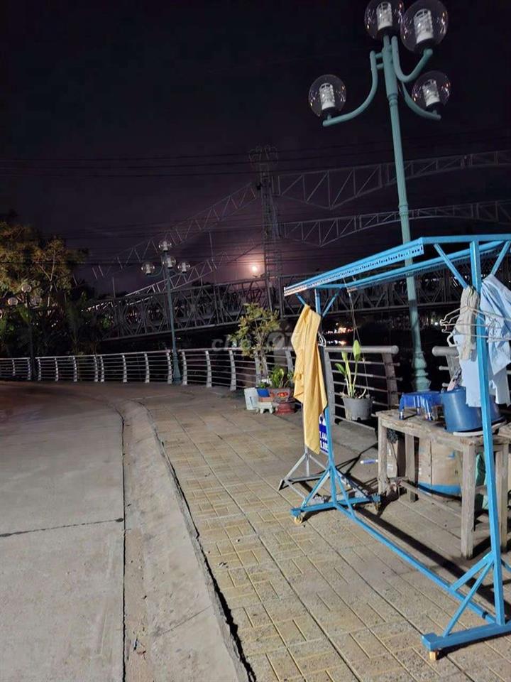 Bán Gấp nhà kênh Cống Vong