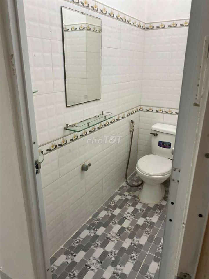 CHO THUÊ NHÀ HẺM 147/ LÊ ĐÌNH CẨN, 1 TRỆT 2 LẦU 2 PHÒNG, 3 TOILET.