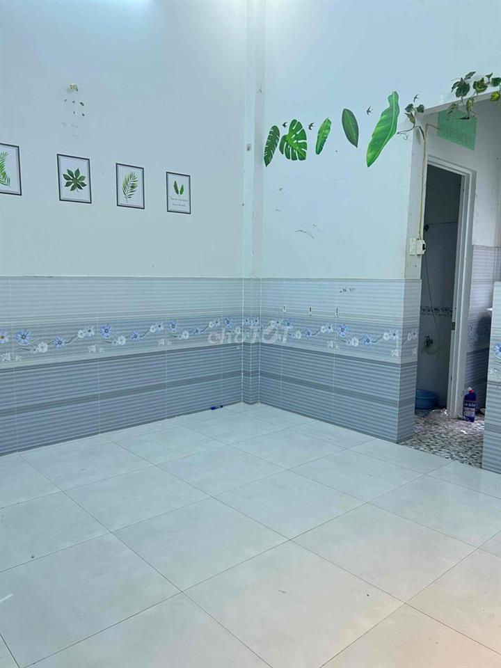 Cần cho nữ thuê phòng, nhà riêng thoáng mát sạch sẽ. Có toilet riêng