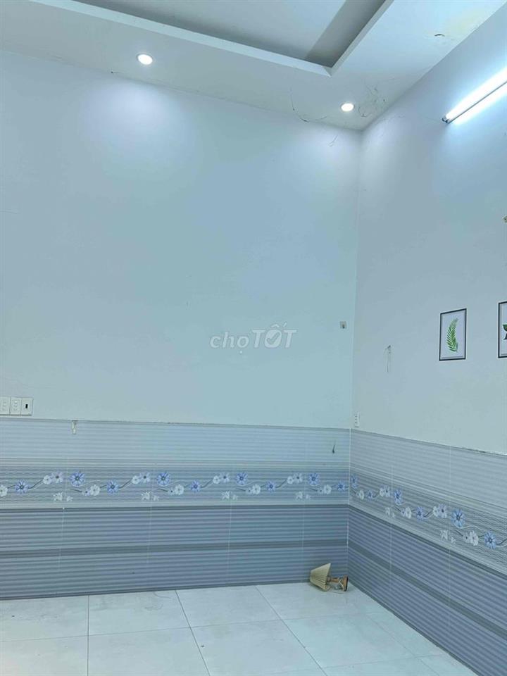 Cần cho nữ thuê phòng, nhà riêng thoáng mát sạch sẽ. Có toilet riêng