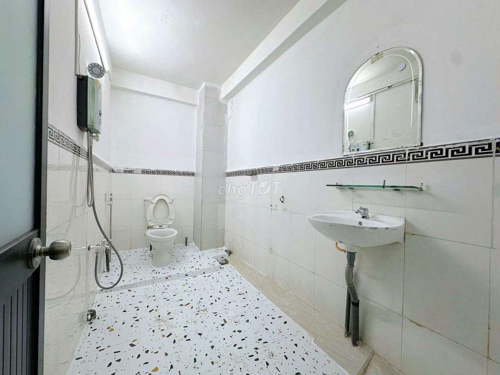 CĂN HỘ 2 PN + 1 PK - FULL NỘI THẤT CAO CẤP NGAY LŨY BÁN BÍCH, TÂN PHÚ