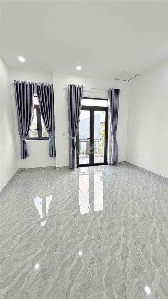 Bán nhà phố giá rẻ