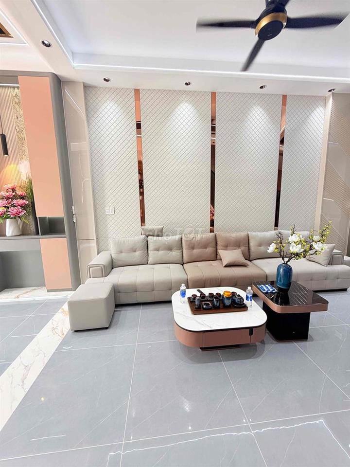 Bán nhà phố full nột thất mặt tiền kinh doanh