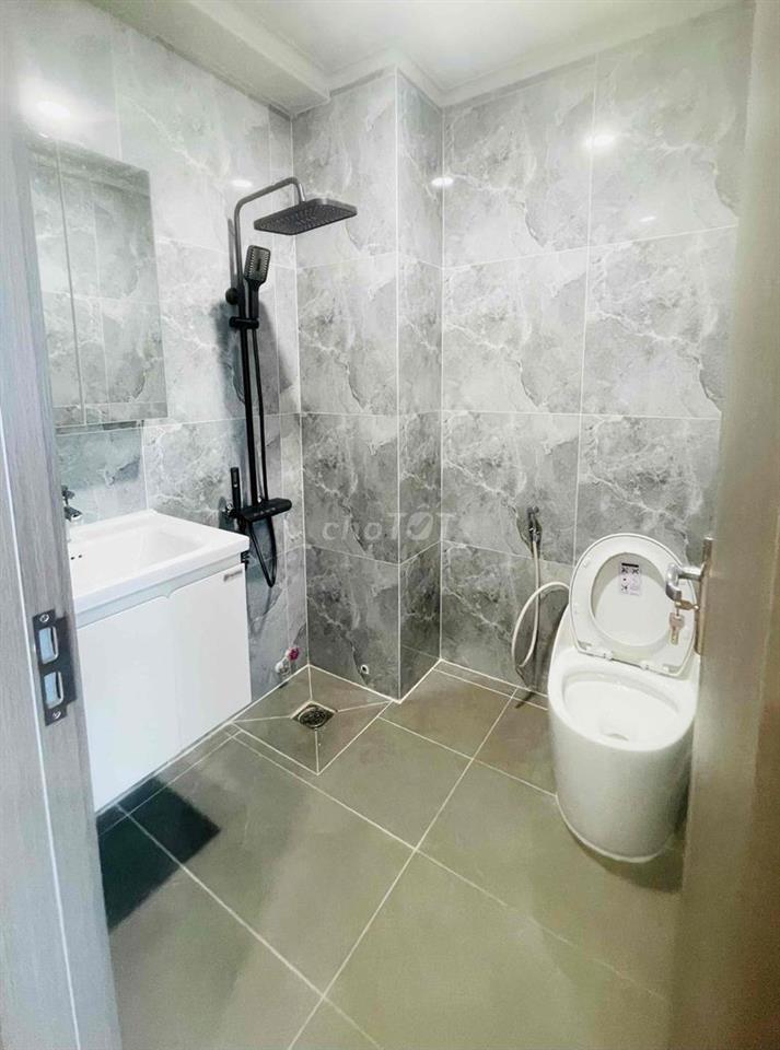 CHO THUÊ PHÒ TRỌ QUẬN 3, Full NỘI THẤT, SÂN THƯỢNG