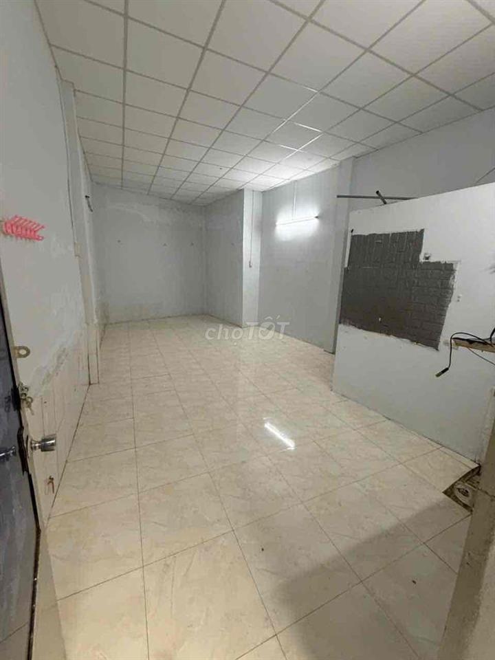 Cho thuê nguyên căn nhà hẻm lý chiêu hoàng phường 10 quận 6 cũ