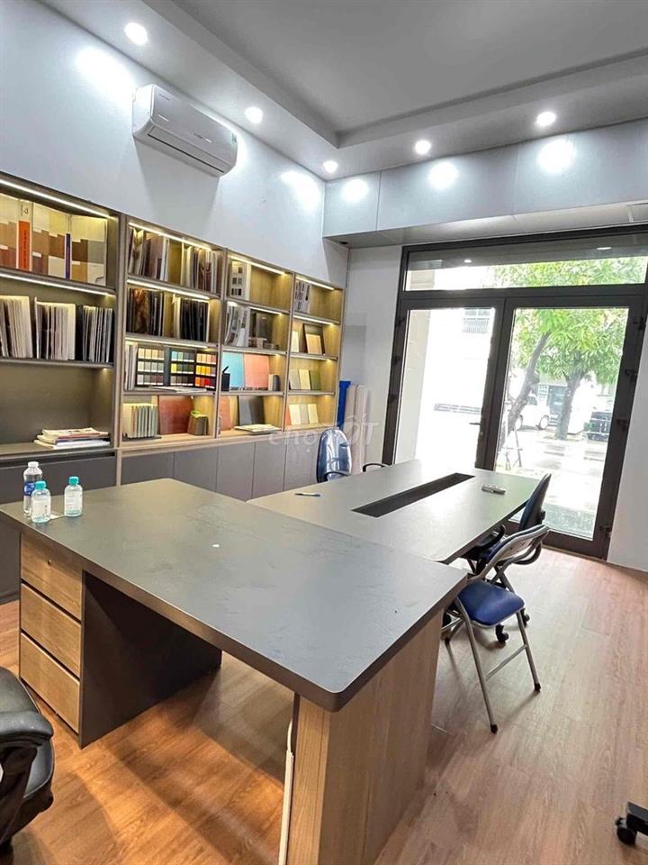 CHO THUÊ VĂN PHÒNG – THE MANHATTAN GLORY, VINHOMES GRAND PARK