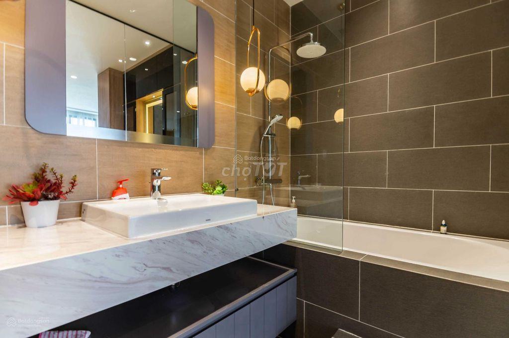 Chính chủ cần bán căn hộ cao cấp M One Gia Định, 3PN, SH, giá: 7,3 tỷ