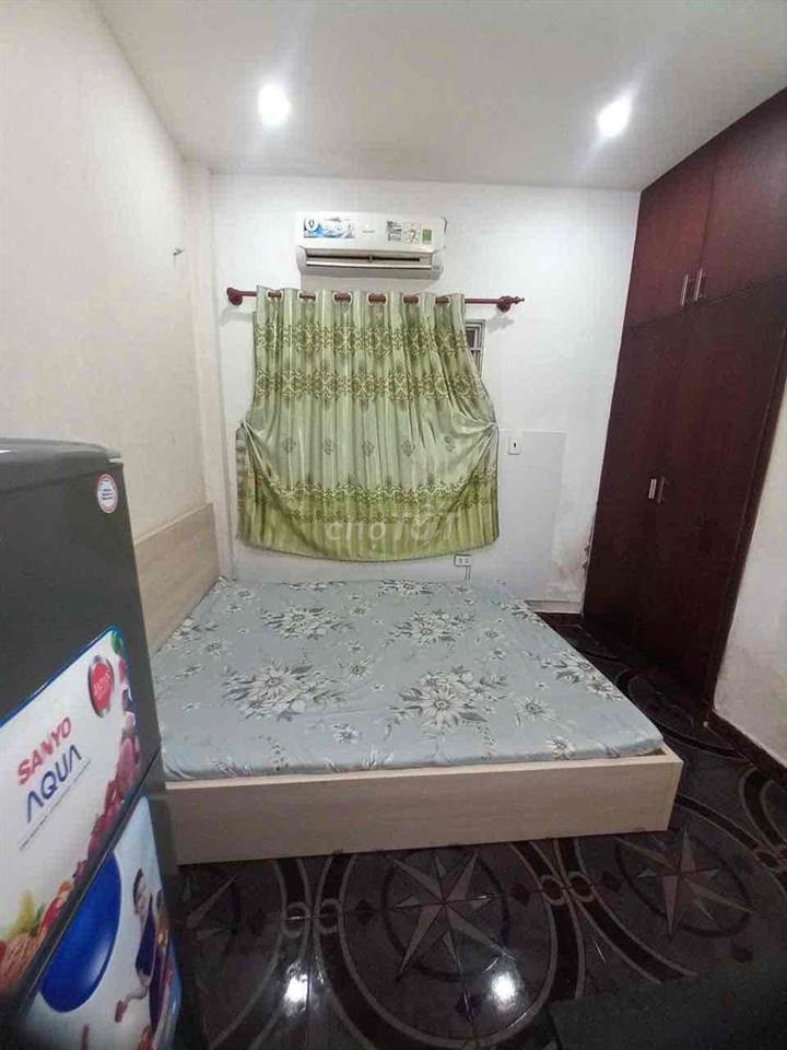 phòng full nội thất 3tr7- máy lạnh tủ lạnh - ra vào bằng vân tay