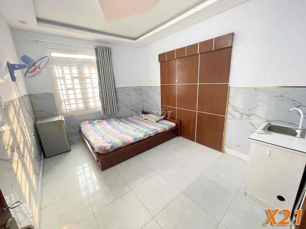 CHO THUÊ PHÒNG CỬA SỔ TRỜI NGAY DƯƠNG QUẢNG HÀM
