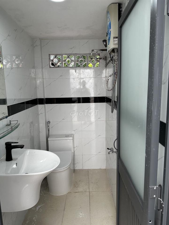 Cho thuê nhà nguyên căn, khu vực an ninh, mát mẻ