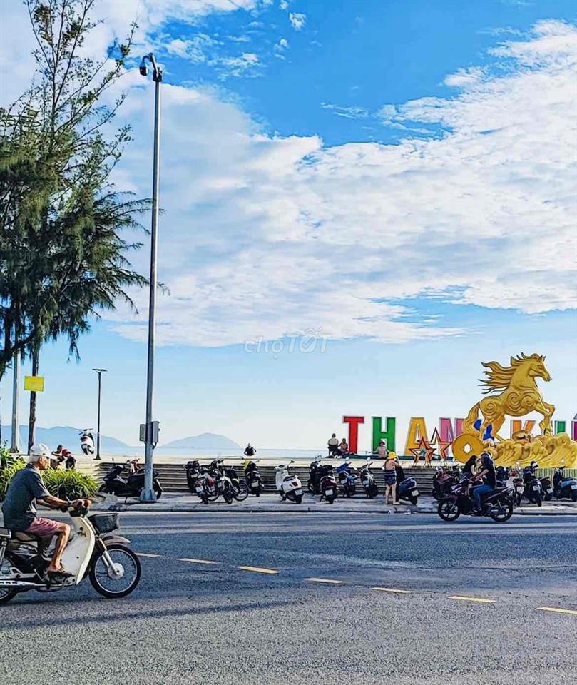 Bán Nhà Ngay Biển Thanh Khê- 70m2- 3 Tầng- Ngang 5m- 5.2 tỷ