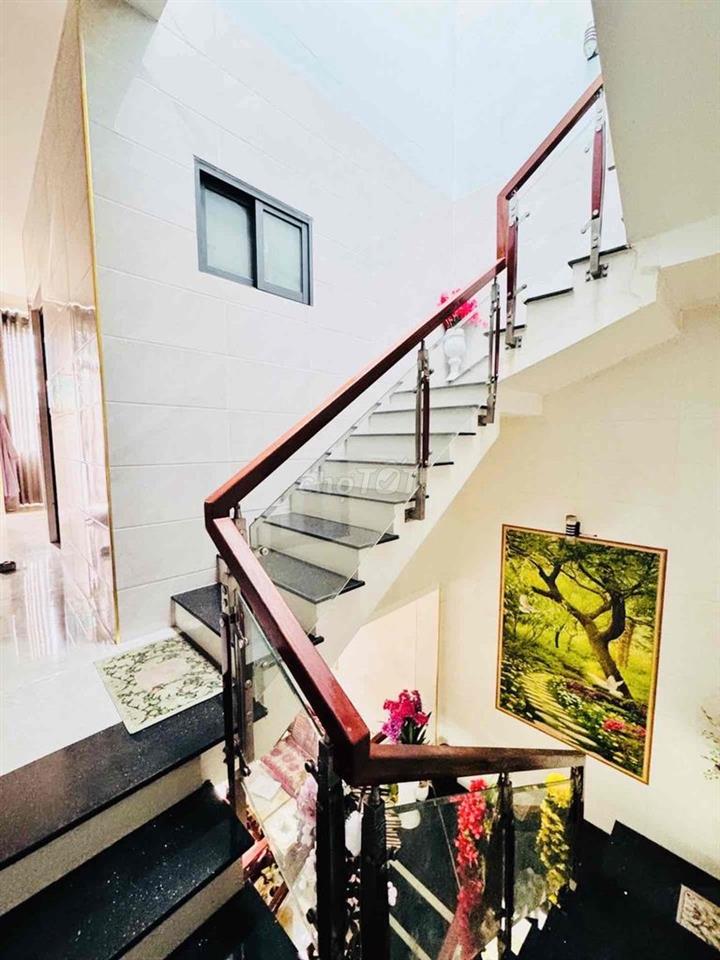 Bán Nhà Ngay Biển Thanh Khê- 70m2- 3 Tầng- Ngang 5m- 5.2 tỷ