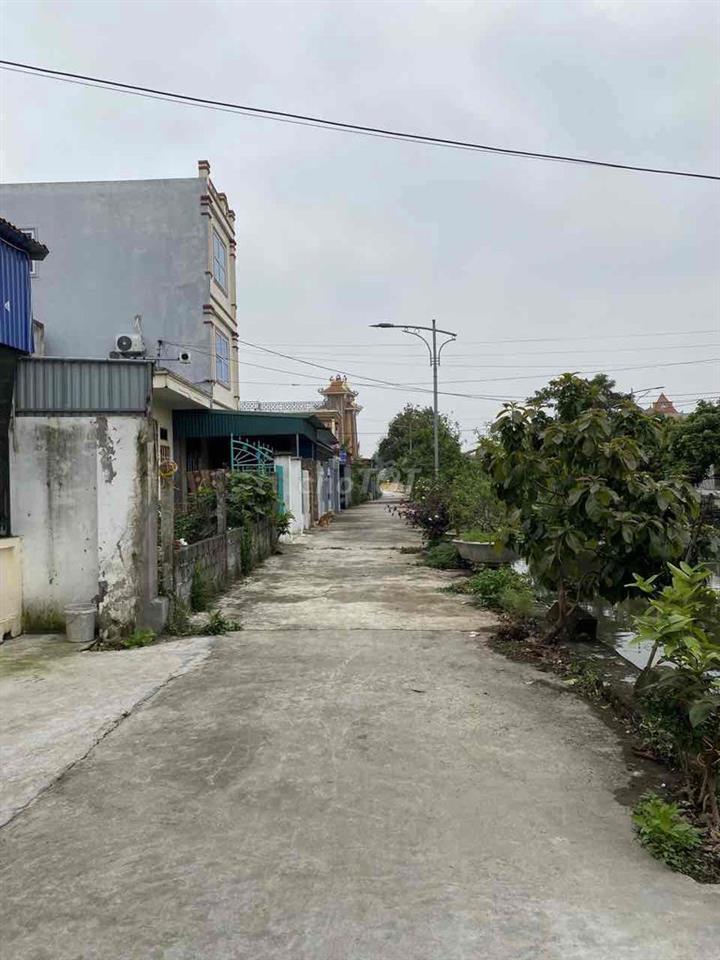 1,7xx tỷ - 160 m2 full thổ cư| Mặt tiền 8m| oto đỗ cửa