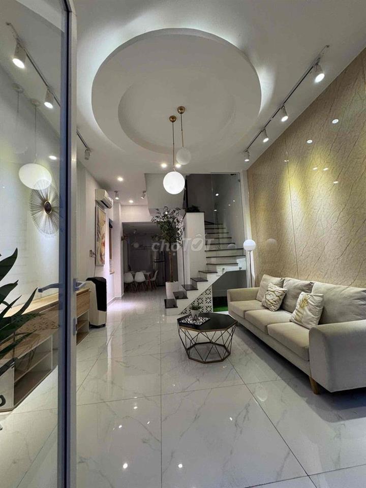 nhà sẵn phòng Gym 4pn lớn không lộ giới