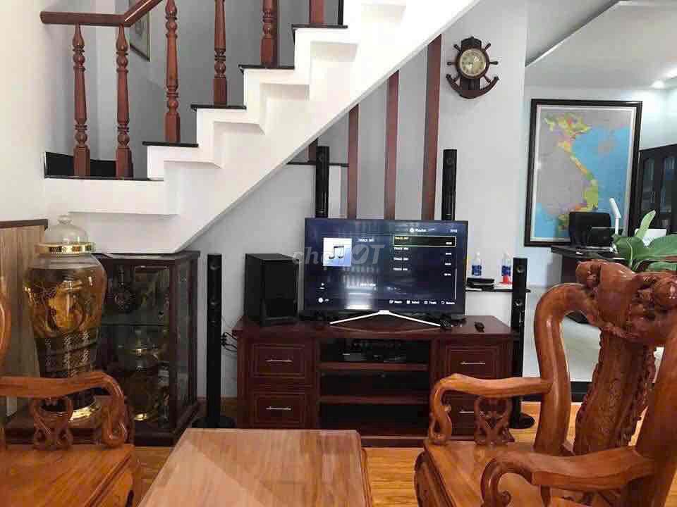 HIẾM NHÀ 3tầng đúc xe hơi ngủ nhà CHỈ 4Đ
