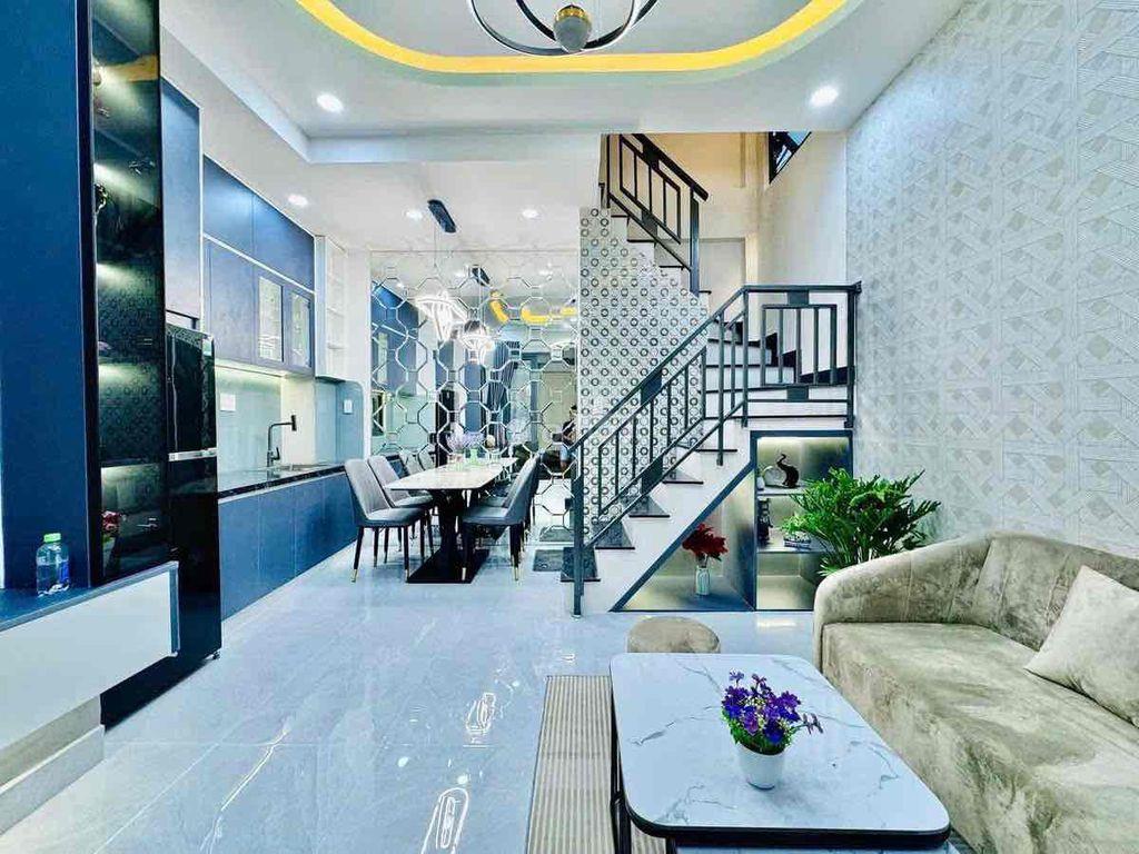 NHÀ XÂY MỚI FULL NỘI THẤT Ở 4-5Người