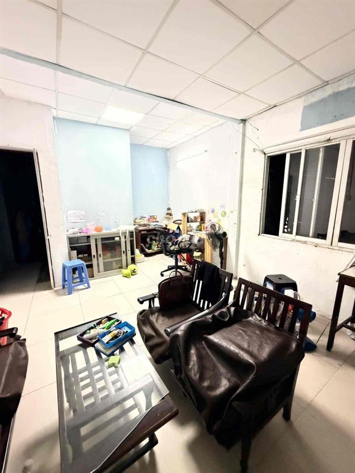 HÀNG NGỘP GẦN T3