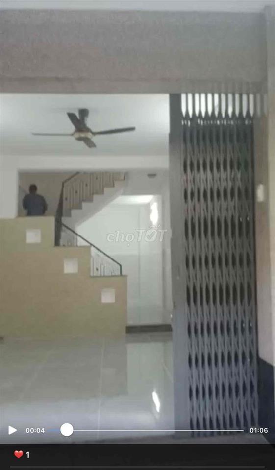 Cho thuê nhà 3. tầng DTSD 166m2 Hẻm xe hơi