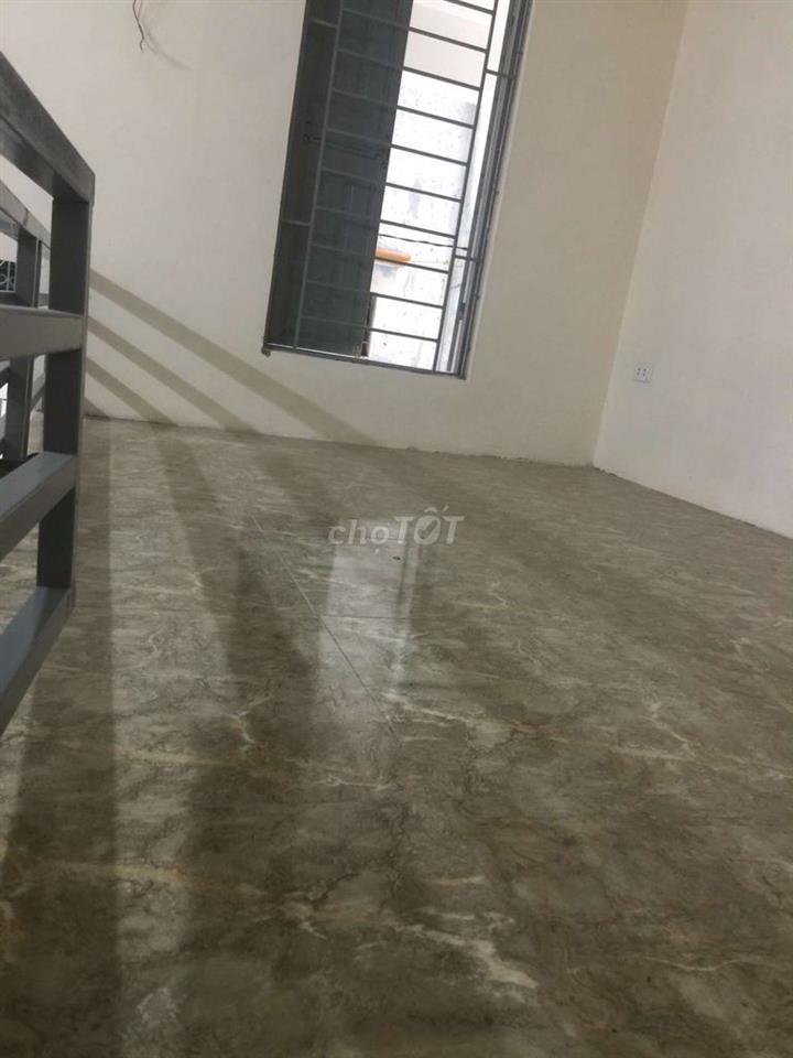 Cho thuê phòng bếp và công trình phụ khép kín