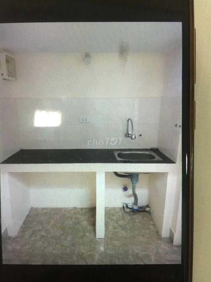 Cho thuê phòng bếp và công trình phụ khép kín