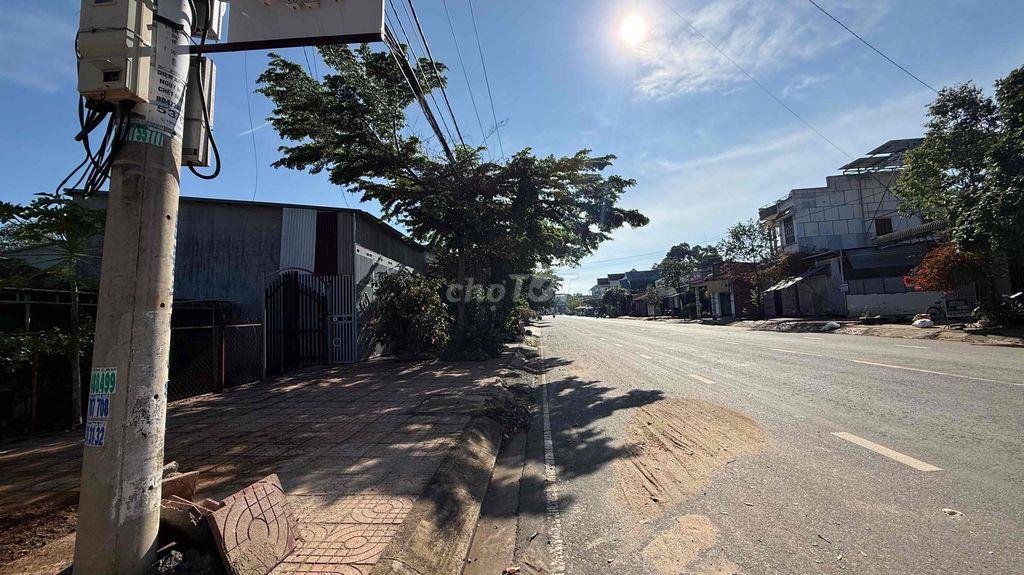 Chính chủ bán Đất mặt tiền 180m2 Nơ Trang Gưh