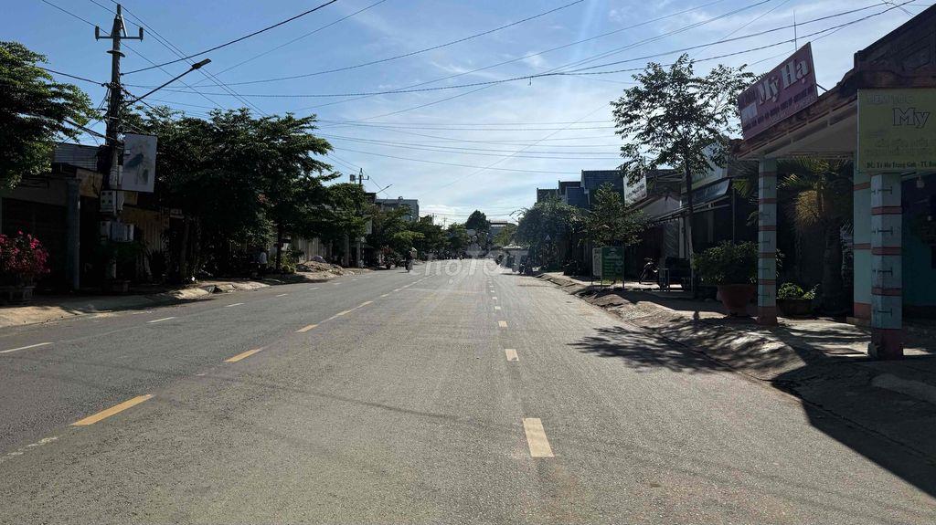 Chính chủ bán Đất mặt tiền 180m2 Nơ Trang Gưh