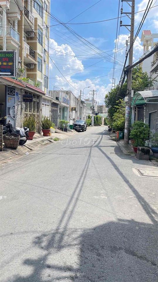 Bán nhà 4,5m x 16m  lửng Hẻm 6m khu cao tầng. Hương lộ 2 Bình Tân