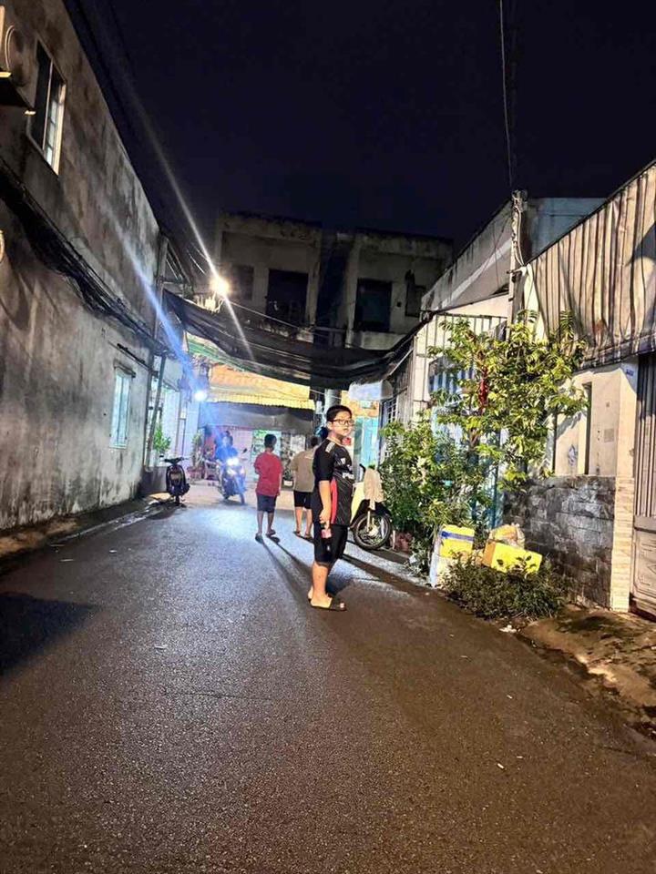TÂN TẠO - BÌNH TÂN       Nhà bán Siêu rẻ.   vị trí đẹp , kinh doanh bu