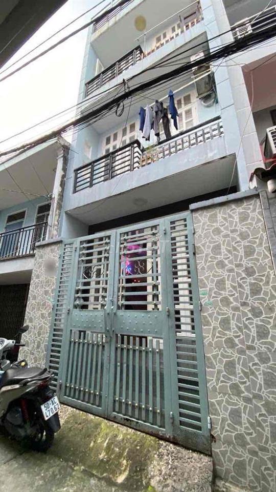 Nhà chủ bán. Hẻm 1/ Đường số 12  gần chợ Bình long 4m x12m đúc 3 tầng