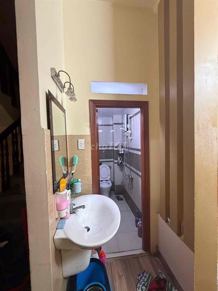 Quận Tân Phú  Nhà Bán Hẻm kinh doanh tấp nập mọi ngành nghề  Hẻm thông