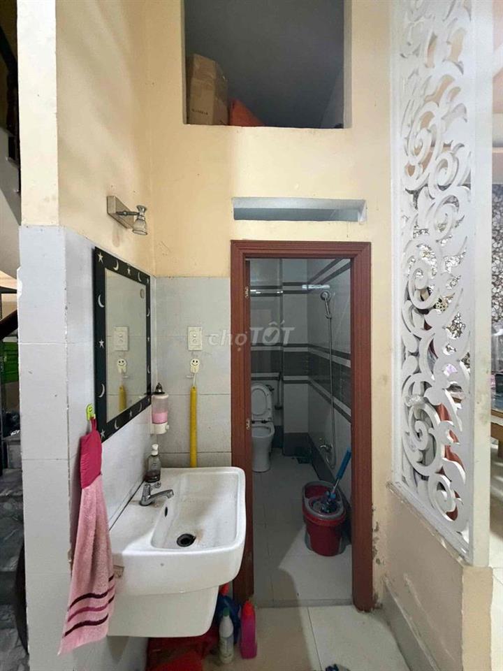 Quận Tân Phú  Nhà Bán Hẻm kinh doanh tấp nập mọi ngành nghề  Hẻm thông