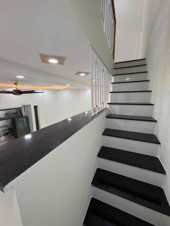 ĐẠI HẠ GIÁ CHỐT NHÀ 3TY460 Hẻm 3m Sổ Hồng Riêng Chính Chủ