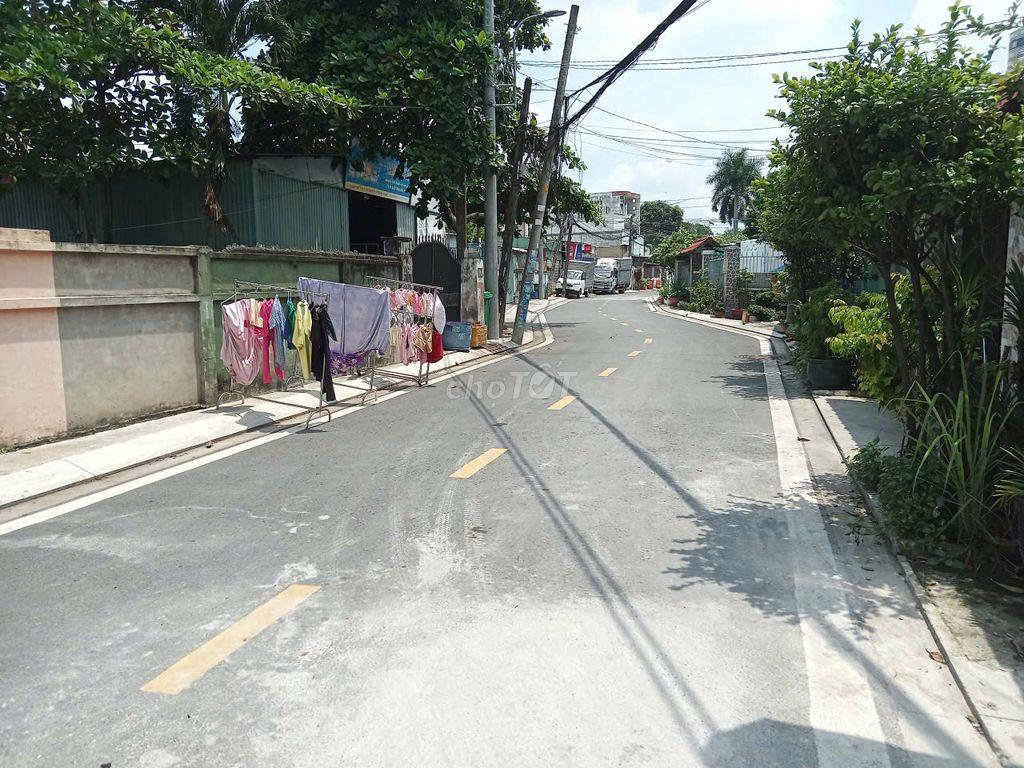 BÁN NHÀ ĐẤT NGAY KHU CÔNG NGHỆ CAO, DT 567m2, sổ hồng chính chủ