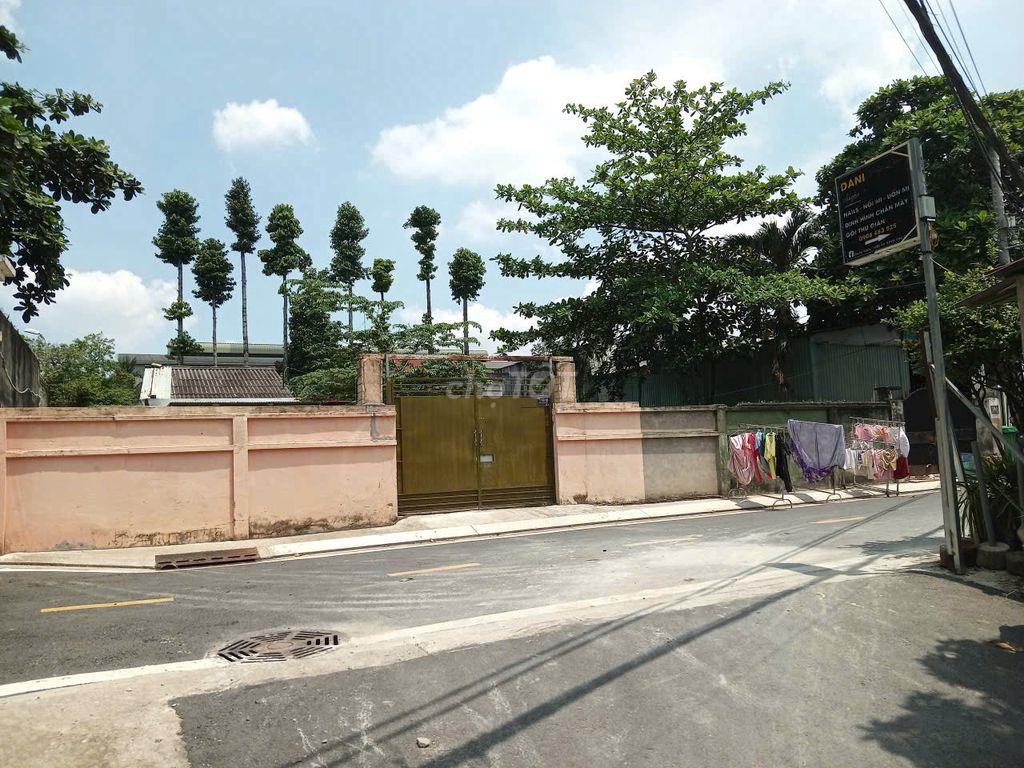 BÁN NHÀ ĐẤT NGAY KHU CÔNG NGHỆ CAO, DT 567m2, sổ hồng chính chủ