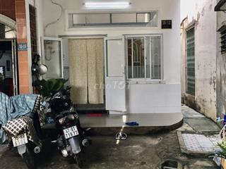 Nhà Kiến Trúc Sư-Chính Chủ- Có Sân Để Xe!!!