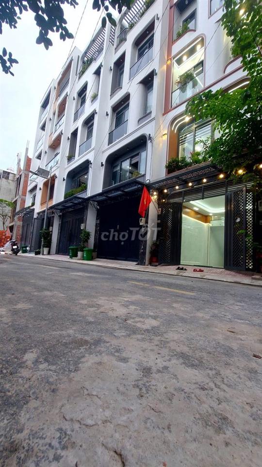 Đang ngộp cần ra đi gấp