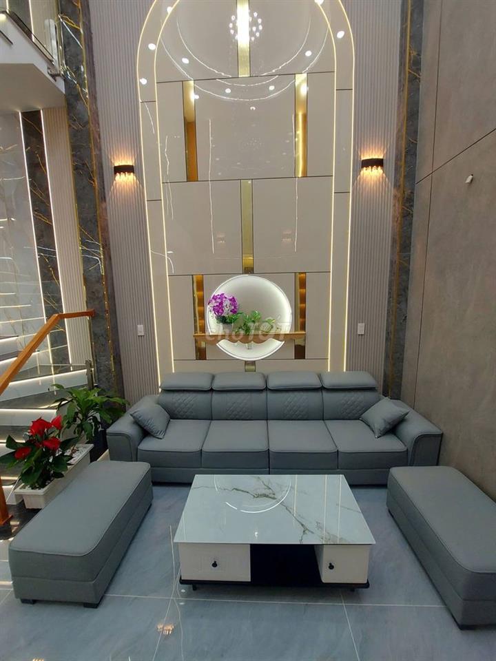 Đang ngộp cần ra đi gấp
